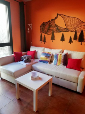 Apartamentos Monte Gorbea con parking y wifi by SURYNIEVE, Sierra Nevada